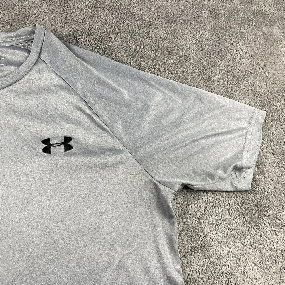 Under‎ Armour Loose Heatgear Shirt Mens Small Gray Raglan Short Sleeve